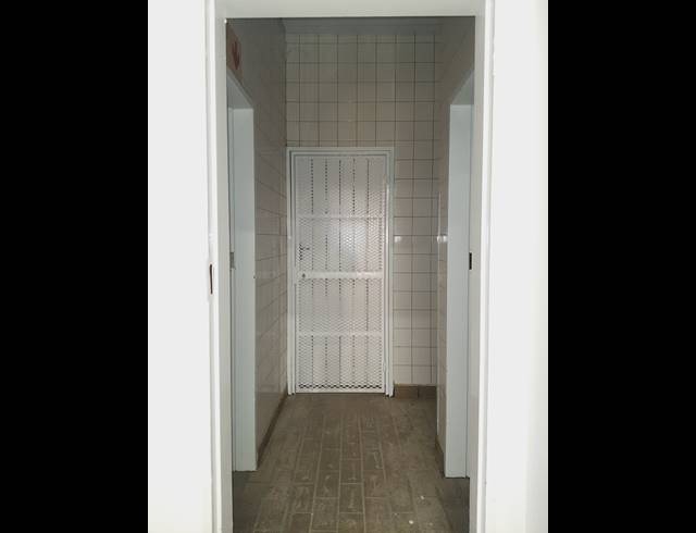 346M² RETAIL TO LET IN HALFWAY HOUSE